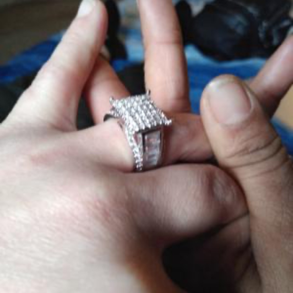 Beautiful diamond ring